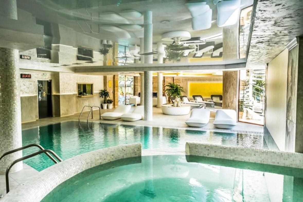 Luxury Apartment Rich 3 เวลินกราด ภายนอก รูปภาพ